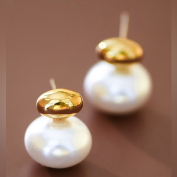 18K Gold Pearl Earrings - Picture 2 of 8